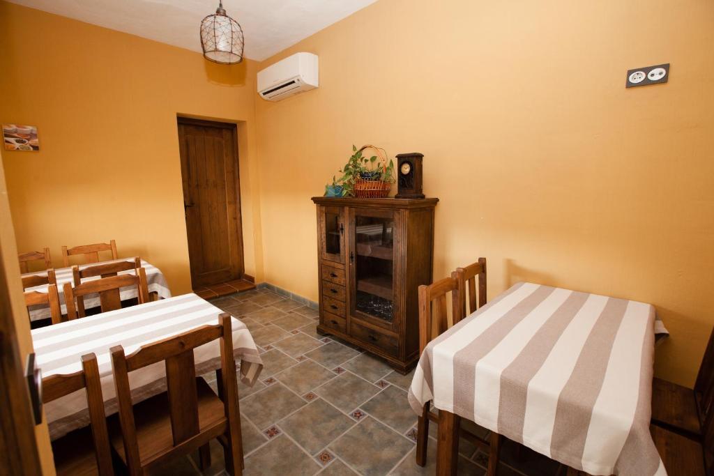 Apartahotel Al Alba Pozo Alcon Bagian luar foto