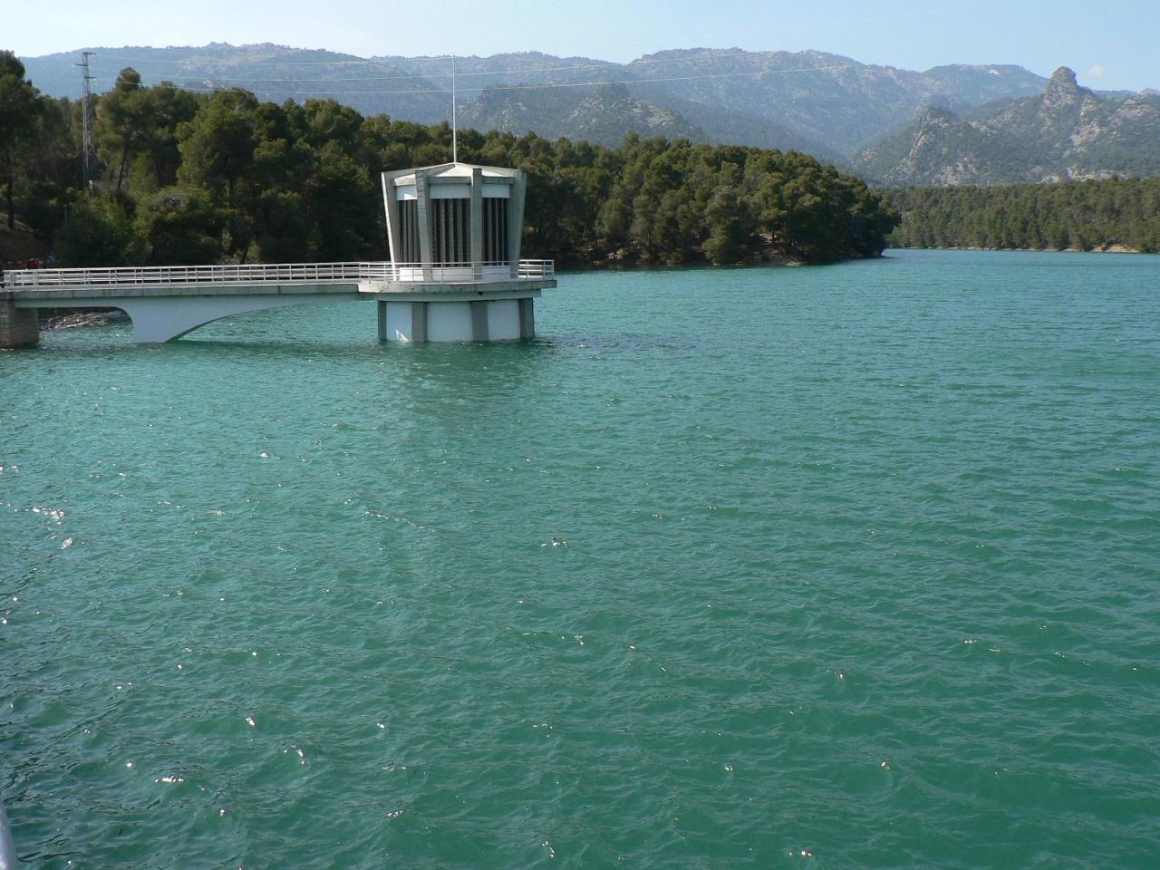 Apartahotel Al Alba Pozo Alcon Bagian luar foto