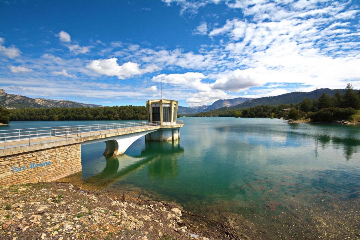 Apartahotel Al Alba Pozo Alcon Bagian luar foto